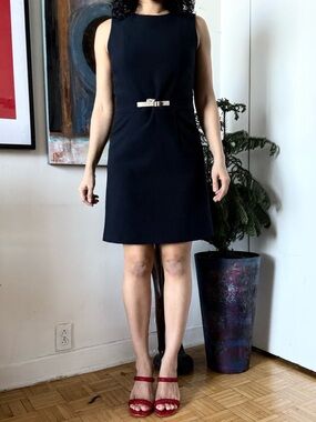 🇨🇦 Tristan navy blue Sleeveless Mini Dress. Size 6, made In Canada.